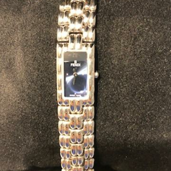 Fendi watch - Picture 2 of 10